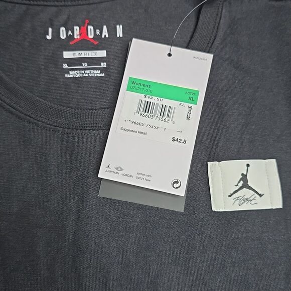 1226 NWT Jordan Women's Slim T-Shirt Black - Picture 6 of 7
